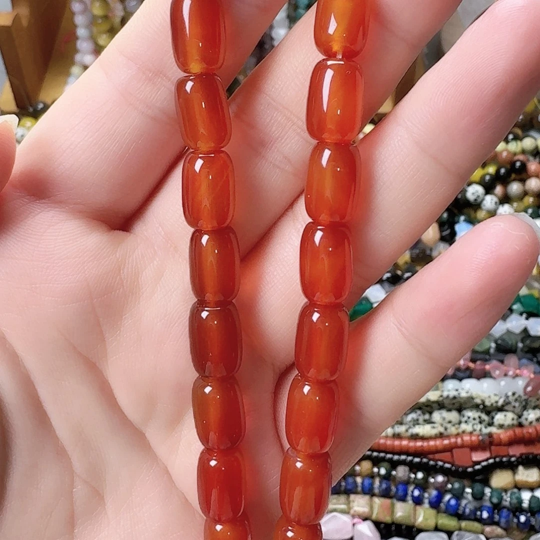 未镶嵌玛瑙/玉髓珠宝半成品红玛枣珠一条