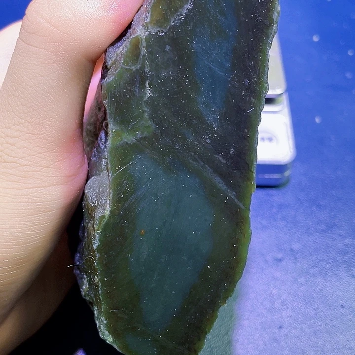 未镶嵌和田玉（糖玉）珠宝半成品