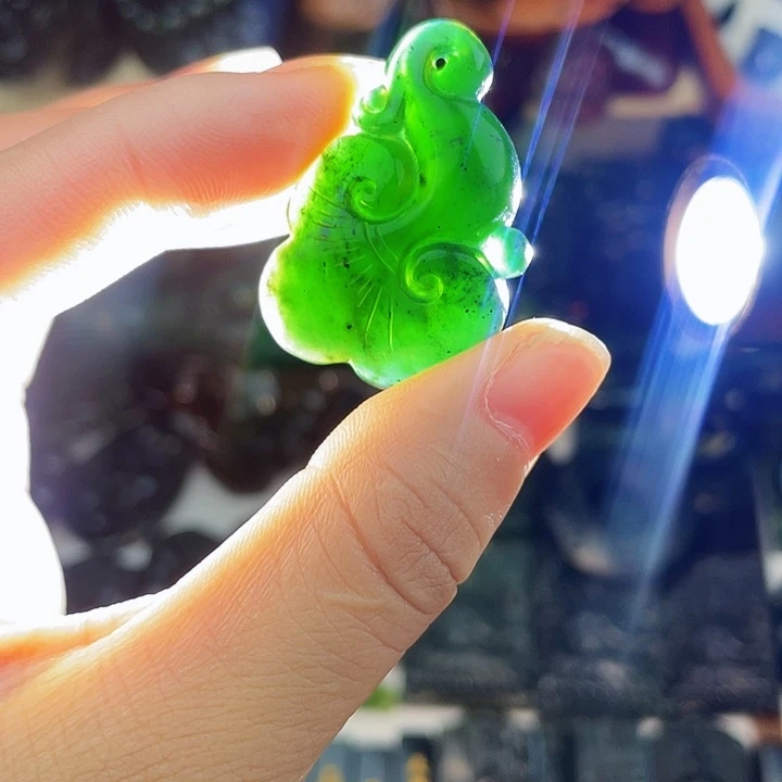 未镶嵌蛇纹石玉手串泰山玉如意