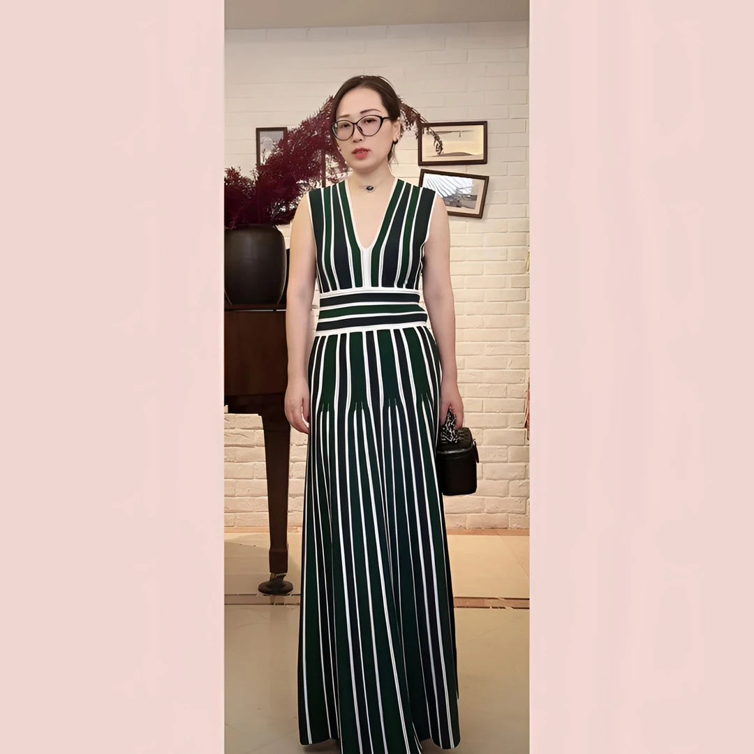 新款时尚气质收腰显瘦无袖条纹V领连衣裙女夏季通勤百搭
