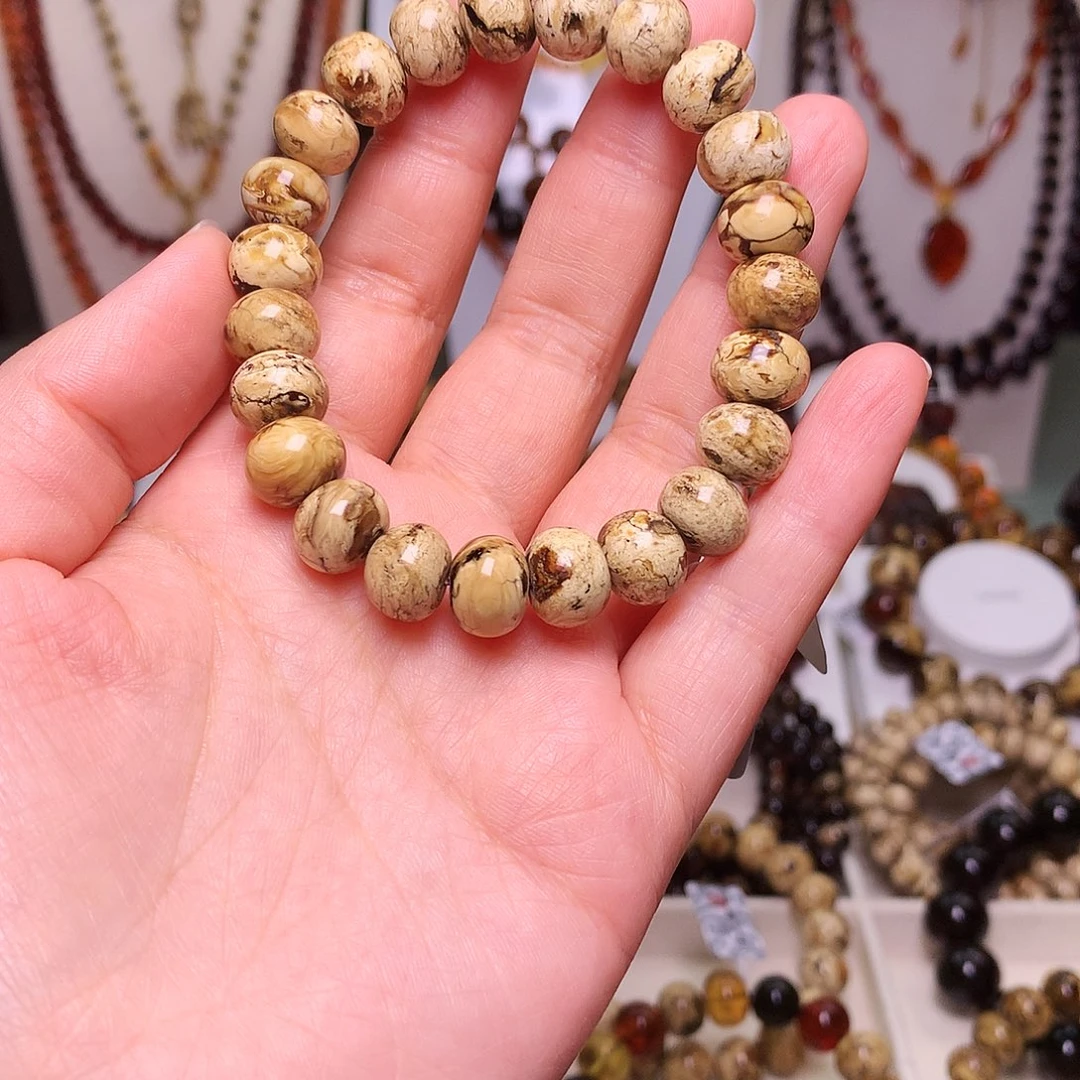 8***壮琥珀未镶嵌裸石琥珀