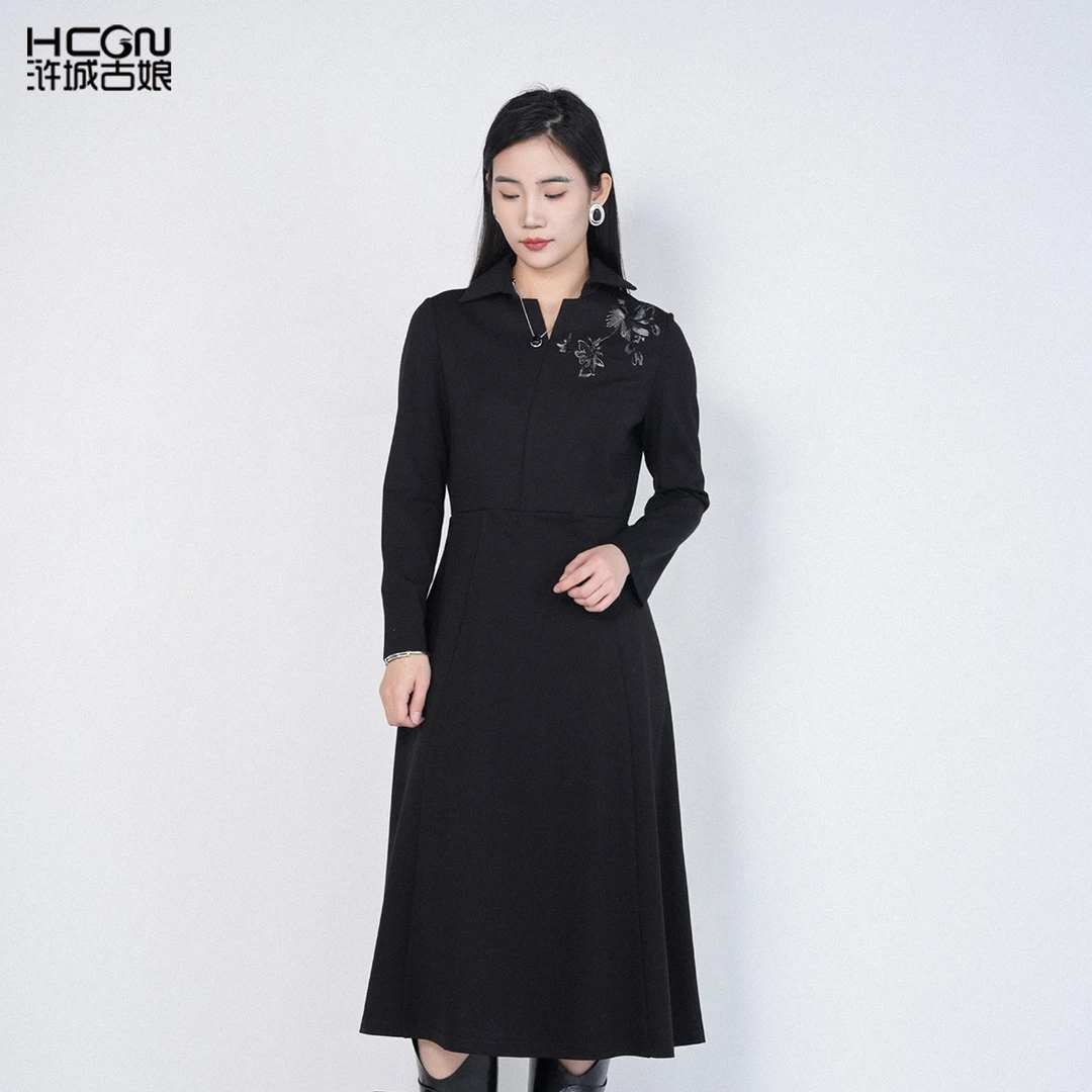 浒城古娘国风精致刺绣气质长袖V领显瘦嘉惠罗马连衣裙HASS010086