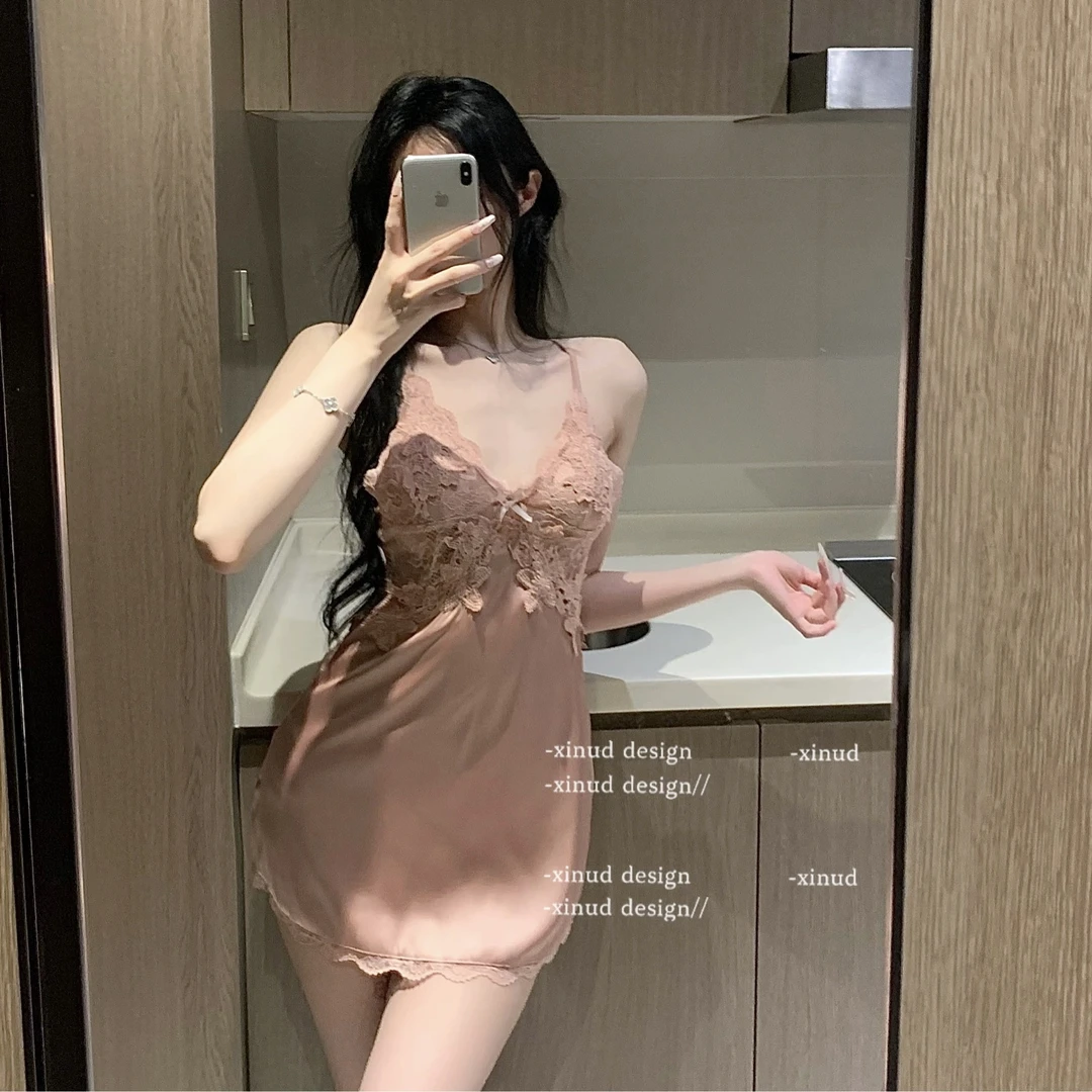 「LA」风韵犹存法式复古刺绣蕾丝纯欲吊带睡裙性感美背睡后妈裙战袍