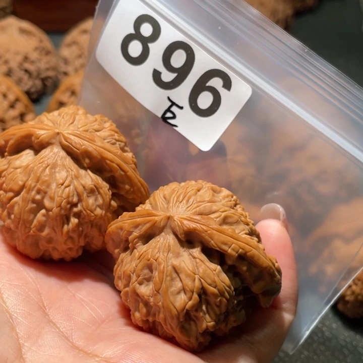 —***稳文玩核桃把件白狮子43