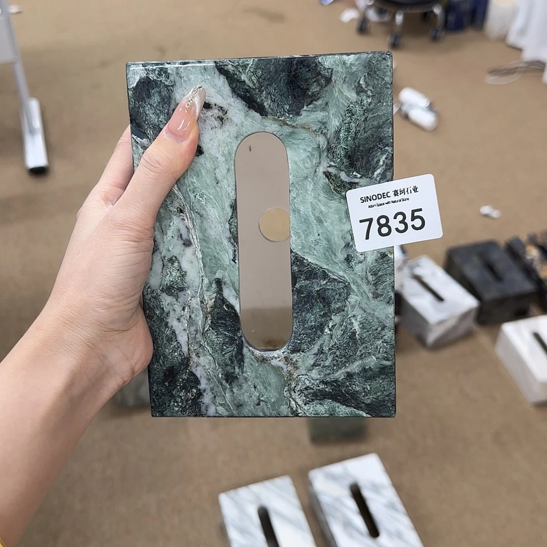 艾****店普拉达绿纸巾盒7835