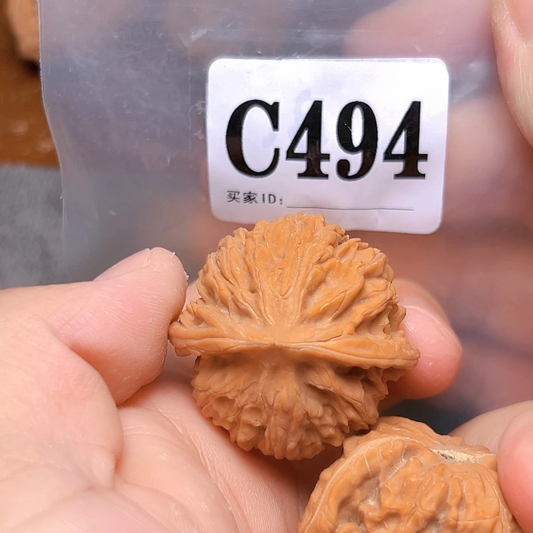 吊坠文玩核桃38裕隆粗筋