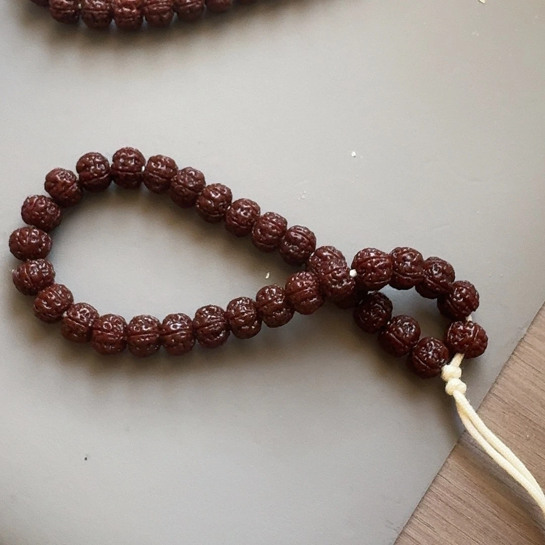 吊坠金刚菩提勿理达老树王手持