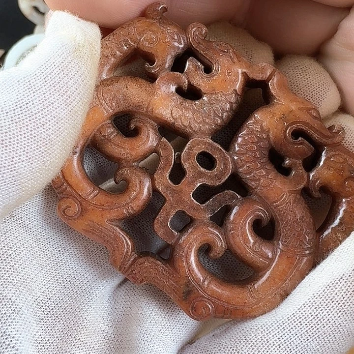 和田玉挂件未镶嵌风****生