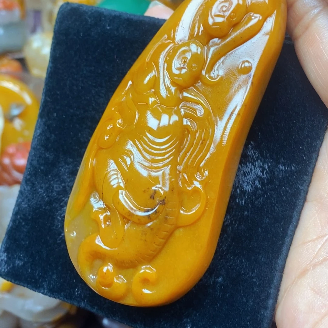 未镶嵌石英质玉（黄龙玉）吊坠(不含链)