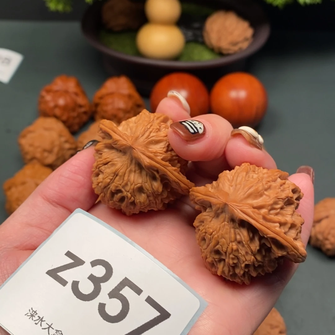 文玩核桃把件20    357