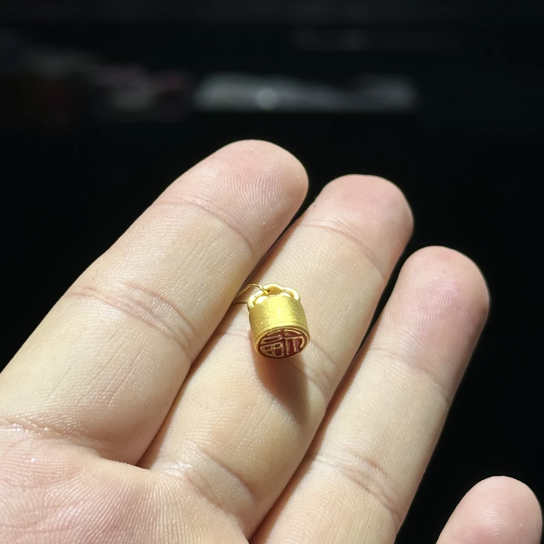 足金999 珐琅彩福字印章滴流 1.027