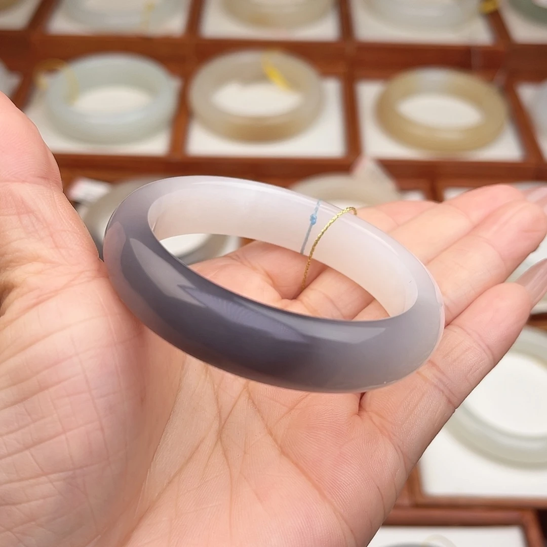 和田玉未镶嵌手镯50.5