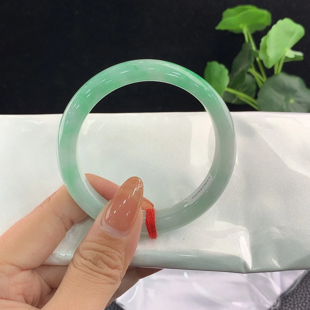 翡翠未镶嵌手镯正56