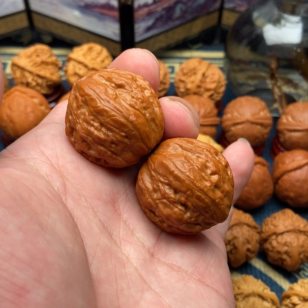 文玩核桃把件怕**啥卧龙粗筋