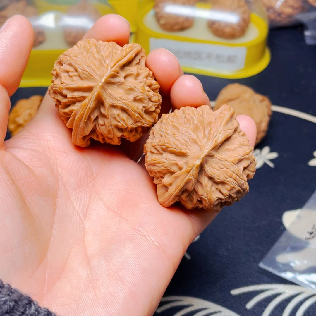 吊坠文玩核桃宫灯狮子头