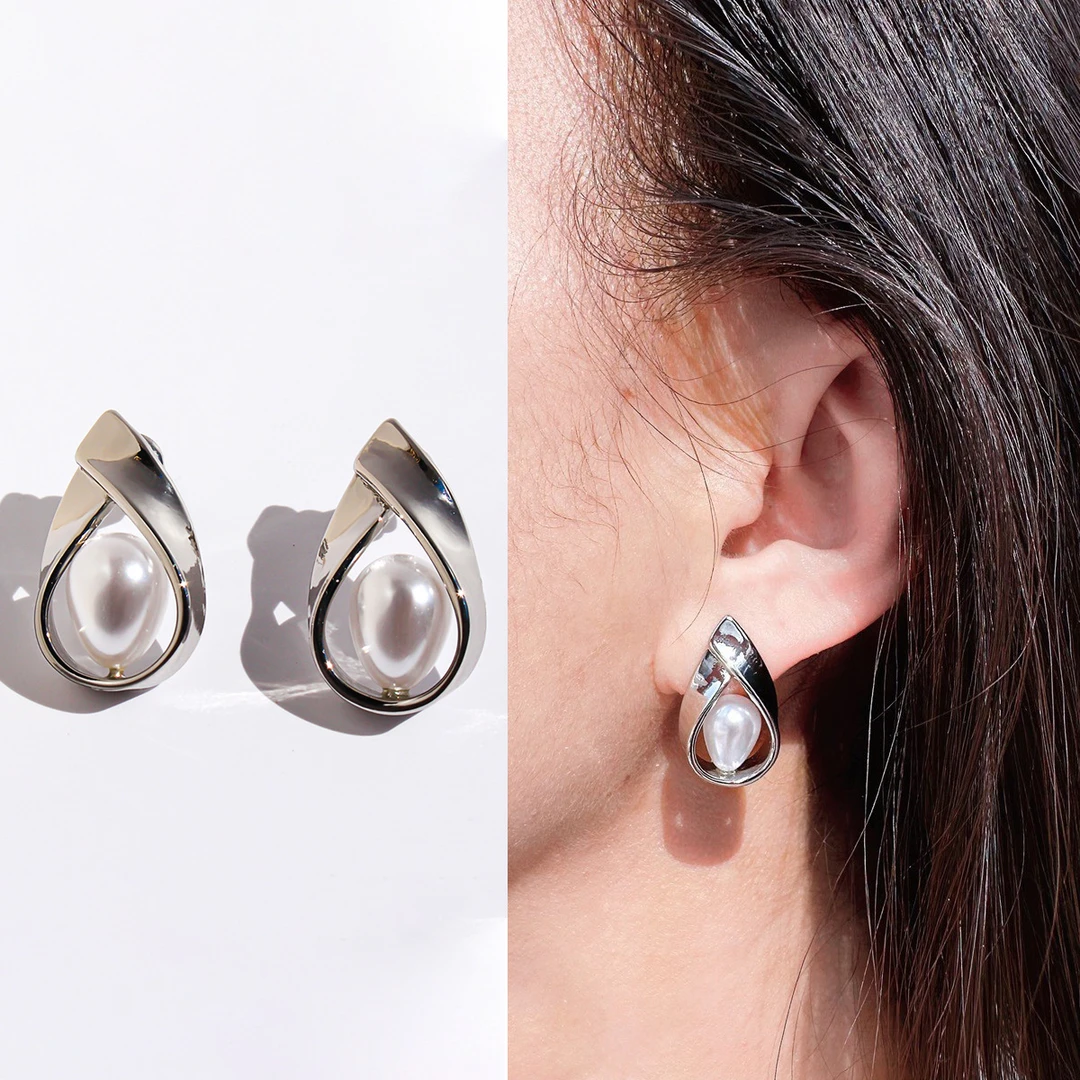 铜合金耳饰 鼎溢日韩小众精致时尚水滴线条小巧耳钉风珠珠通勤bl