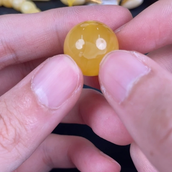 琥珀裸石未镶嵌天然89