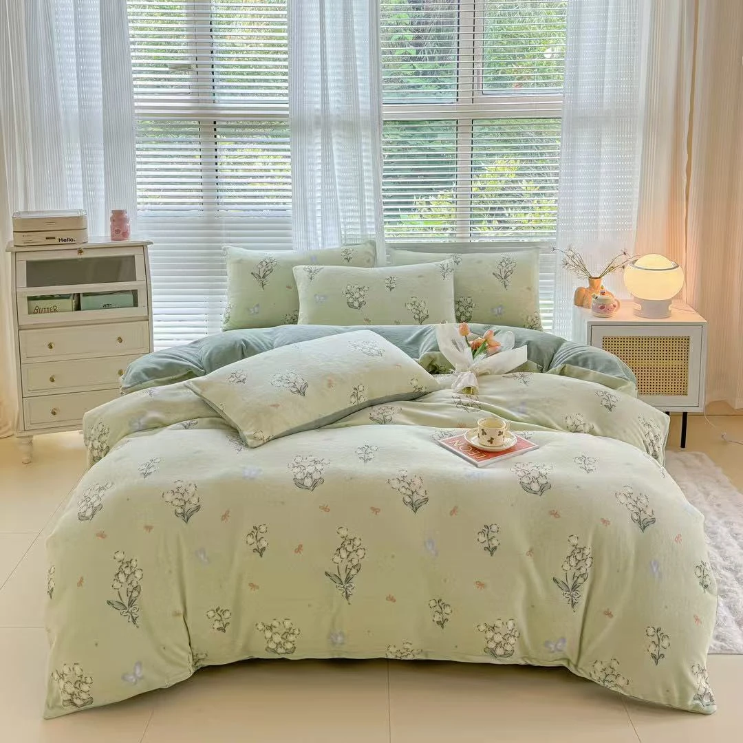 清仓，简易款双面牛奶绒四件套微脏。200.230.双面，风铃草