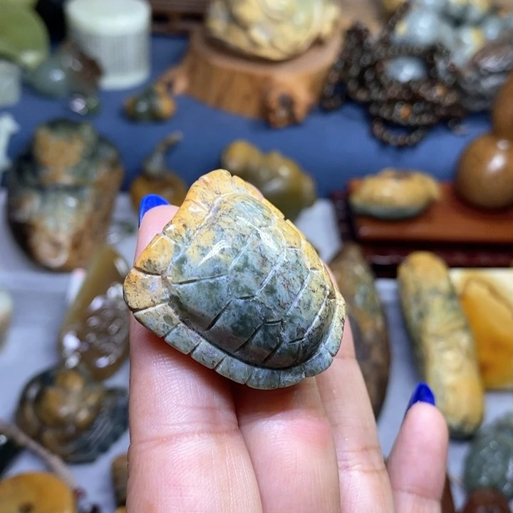 岫岩河磨玉（透闪石质玉）富甲未镶嵌