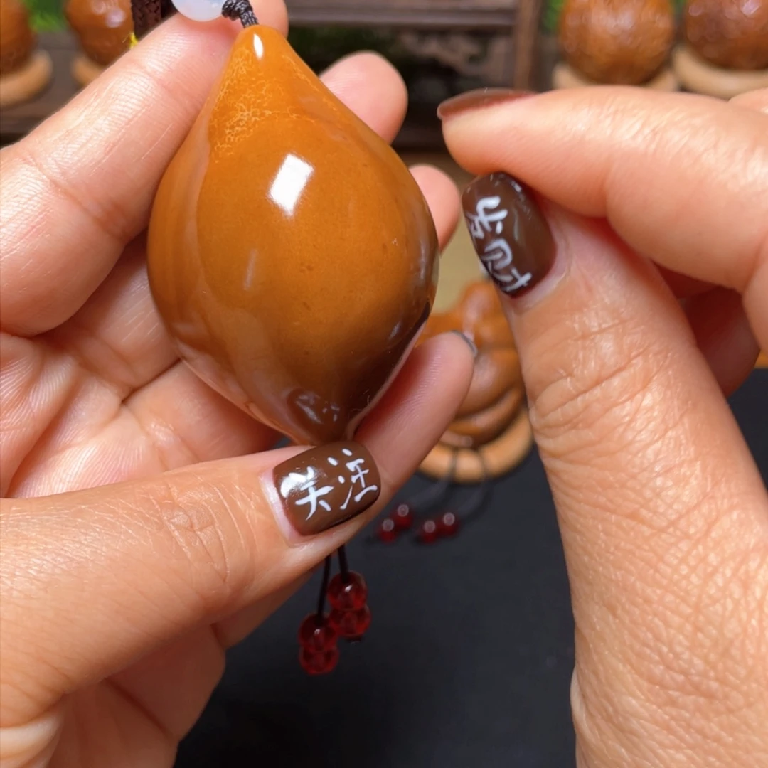 橄榄核吊坠一线天37穿配