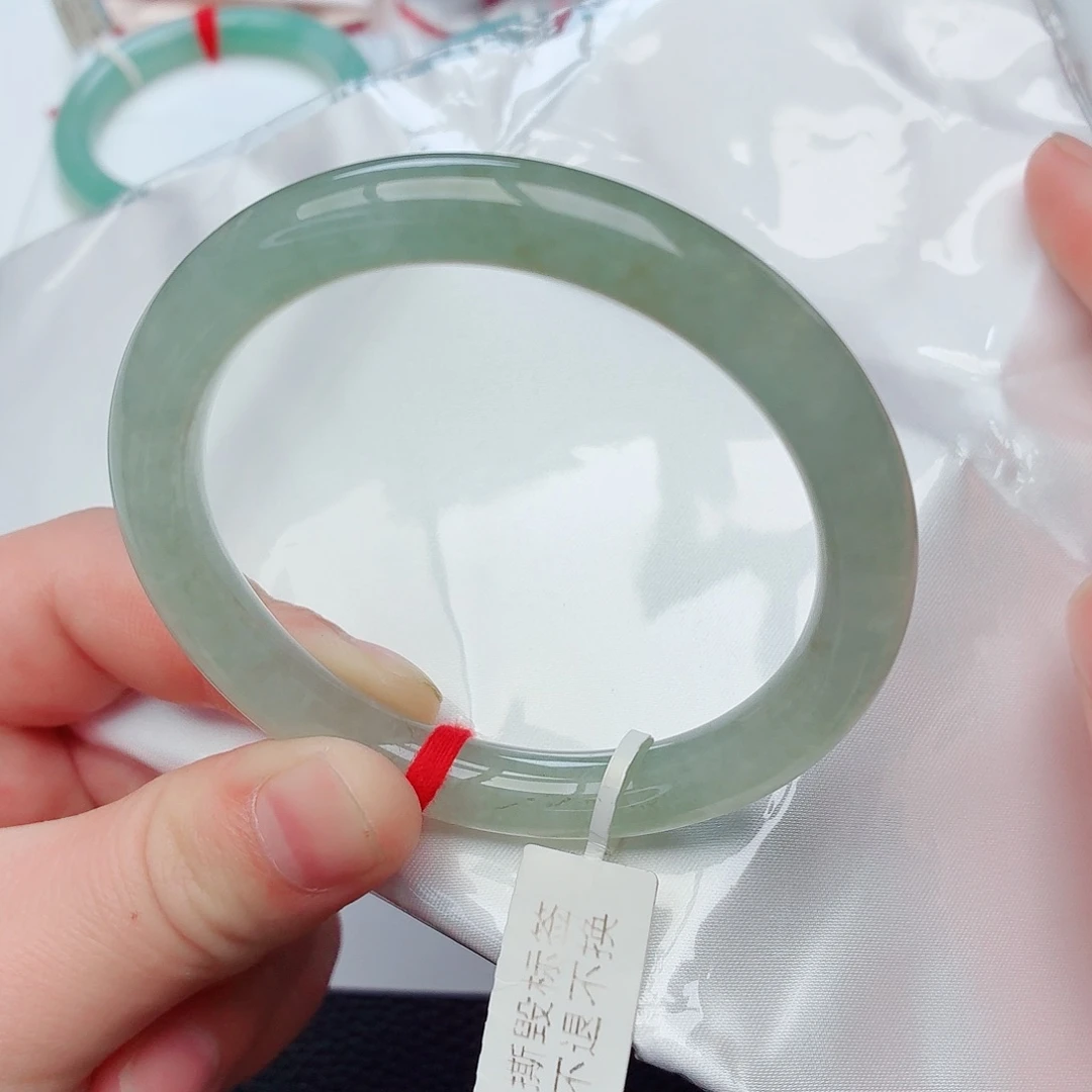 翡翠未镶嵌手镯天然翡翠A货