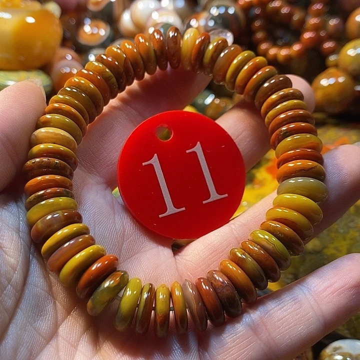 白***狼玛瑙/玉髓未镶嵌手链