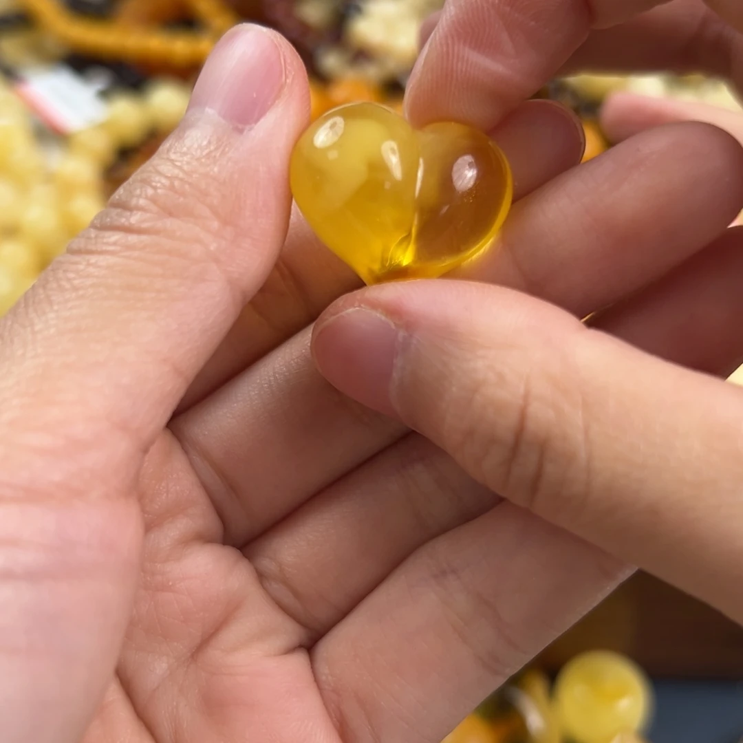 琥珀未镶嵌珠宝奇石