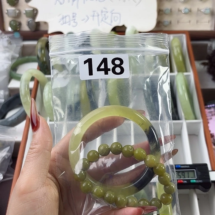 蛇纹石玉未镶嵌手镯璃*