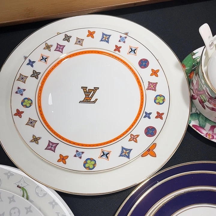 瓷片书斋的主人是一位