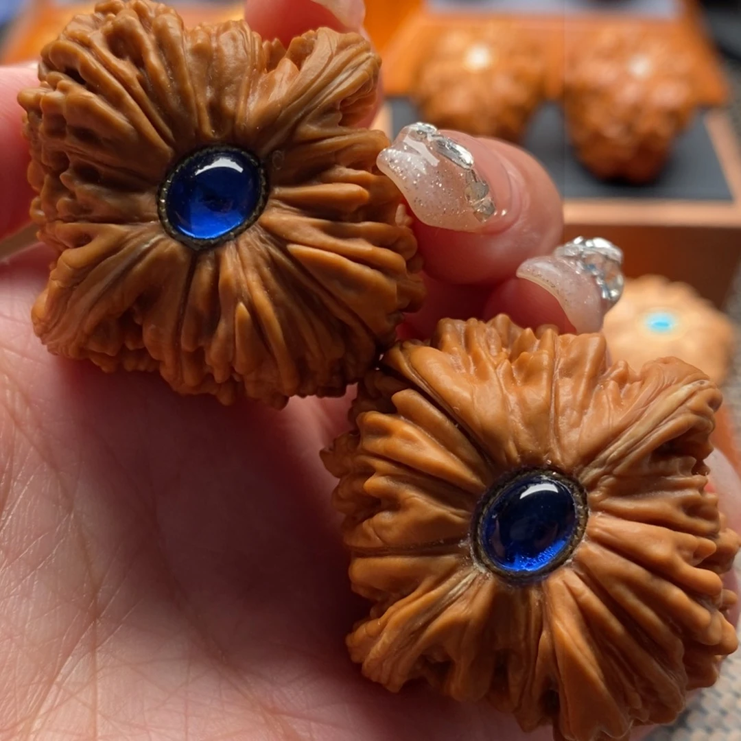 文玩核桃把件41尺寸四座楼