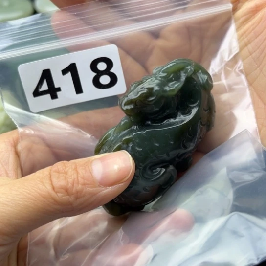 和田玉未镶嵌珠宝半成品