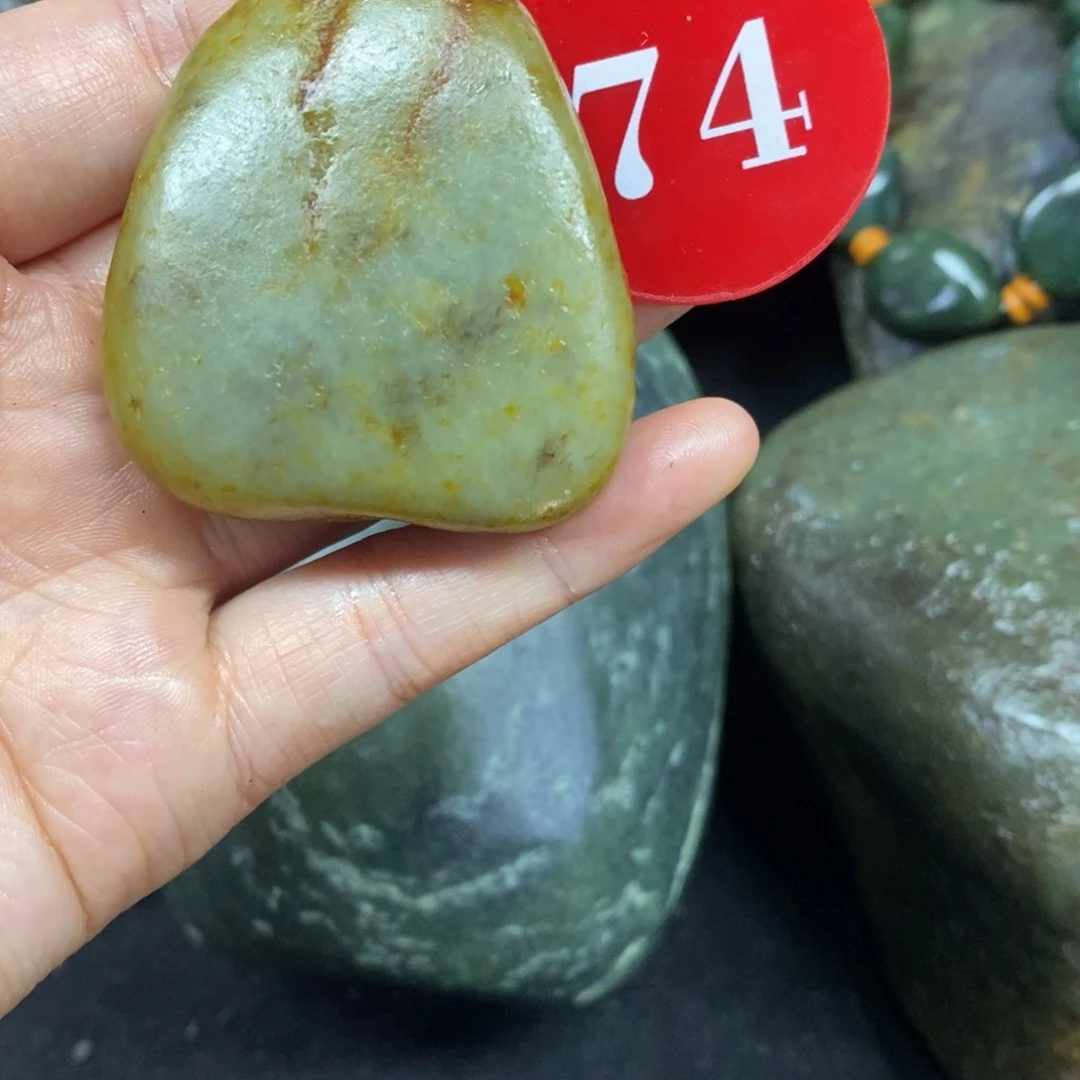 未镶嵌和田玉挂件