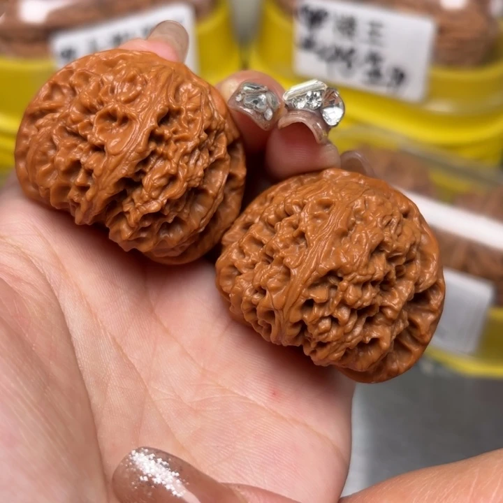 文玩核桃吊坠41-18668-02