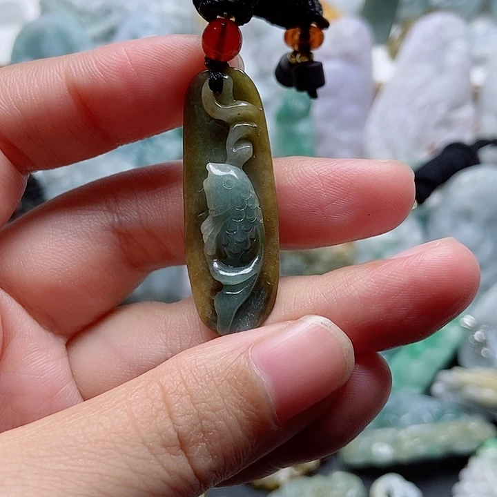 翡翠未镶嵌颈饰翡翠