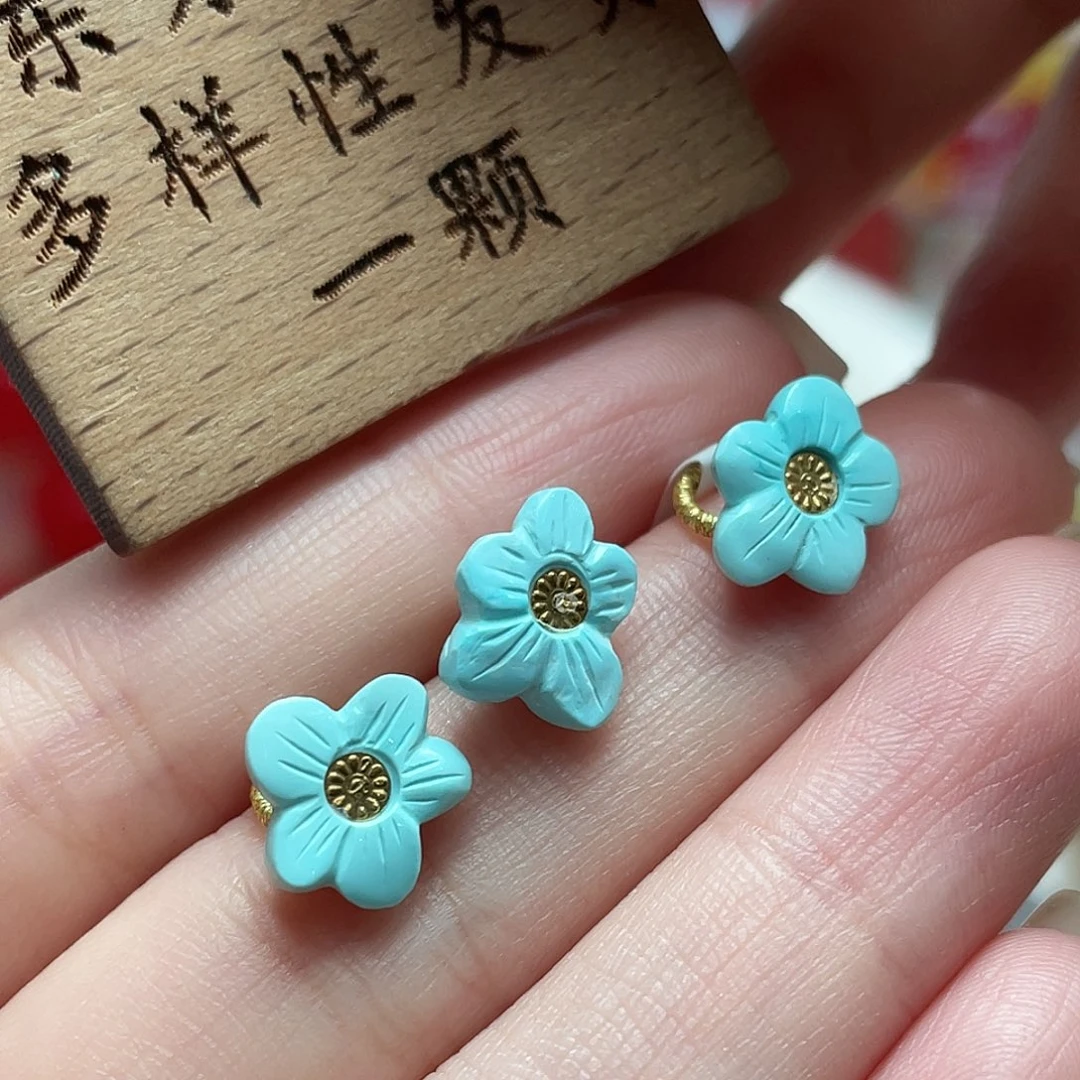 绿松石未镶嵌颈饰