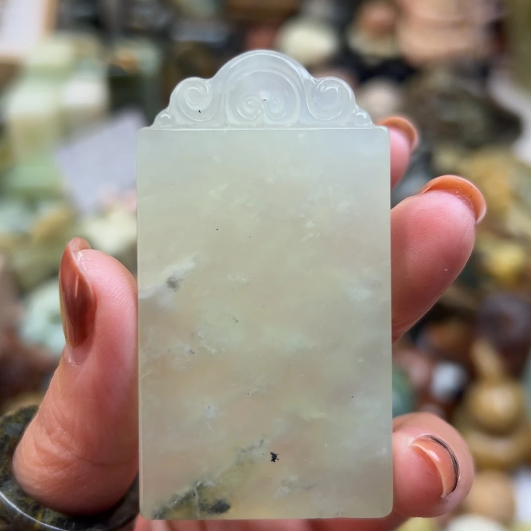 岫玉未镶嵌颈饰岫玉无事牌