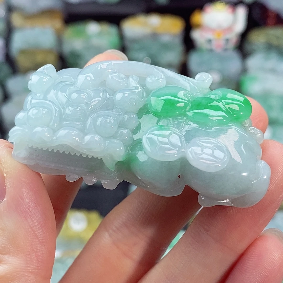 颈饰未镶嵌翡翠天然