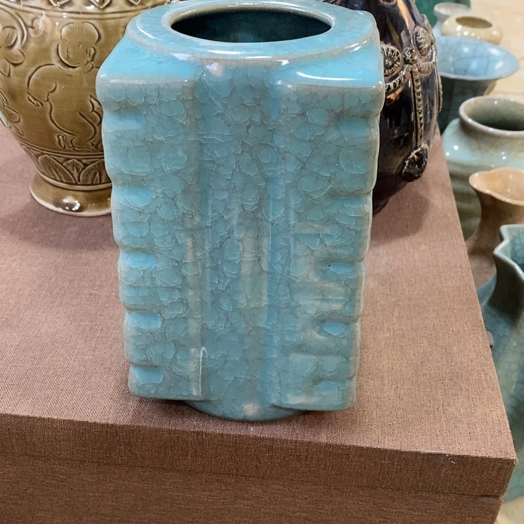 瓷片官窑的一个大粽式瓶