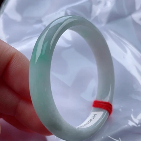 翡翠手镯未镶嵌贵妃56.6椭圆