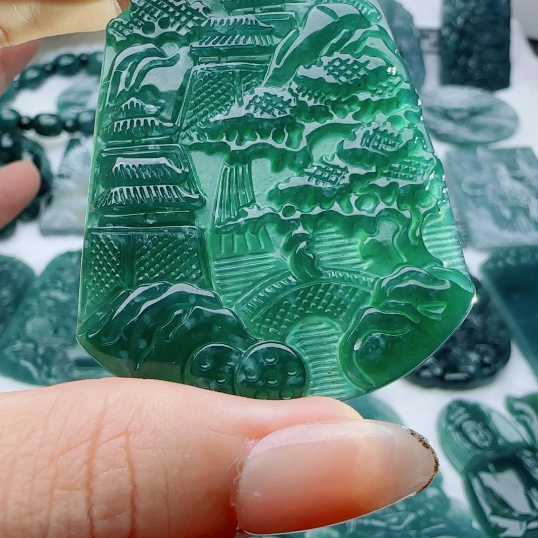 颈饰未镶嵌翡翠多样性发货天然的A货翡翠