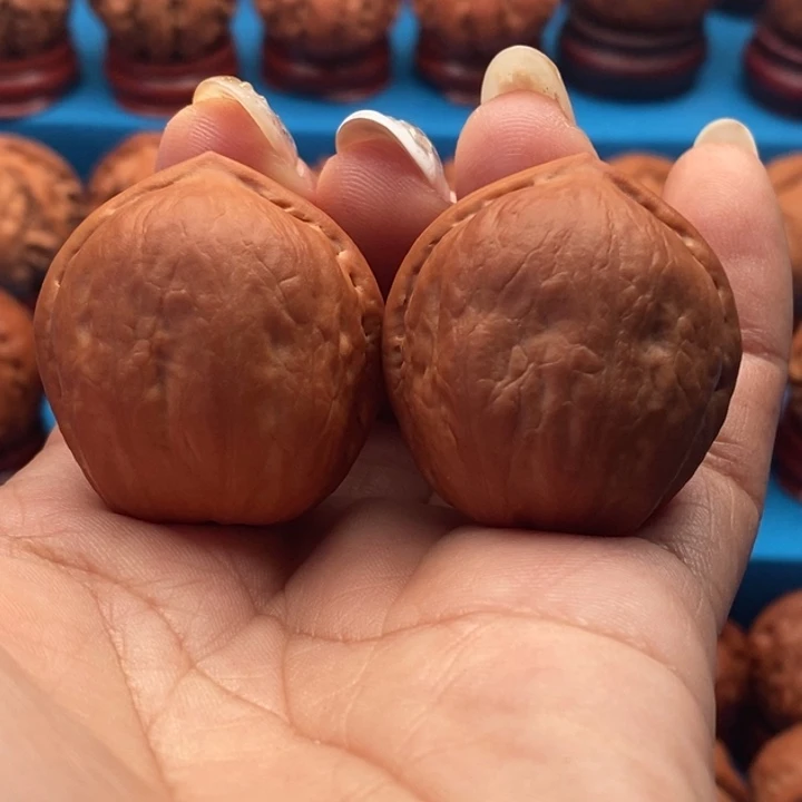 核桃精品文玩核桃手捻寿桃
