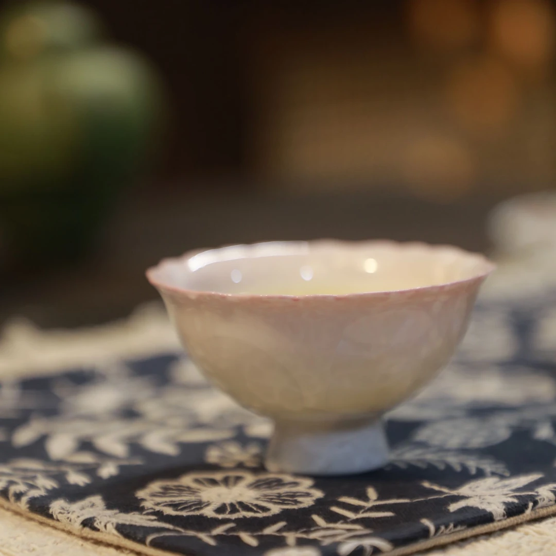 结晶釉高足花口杯