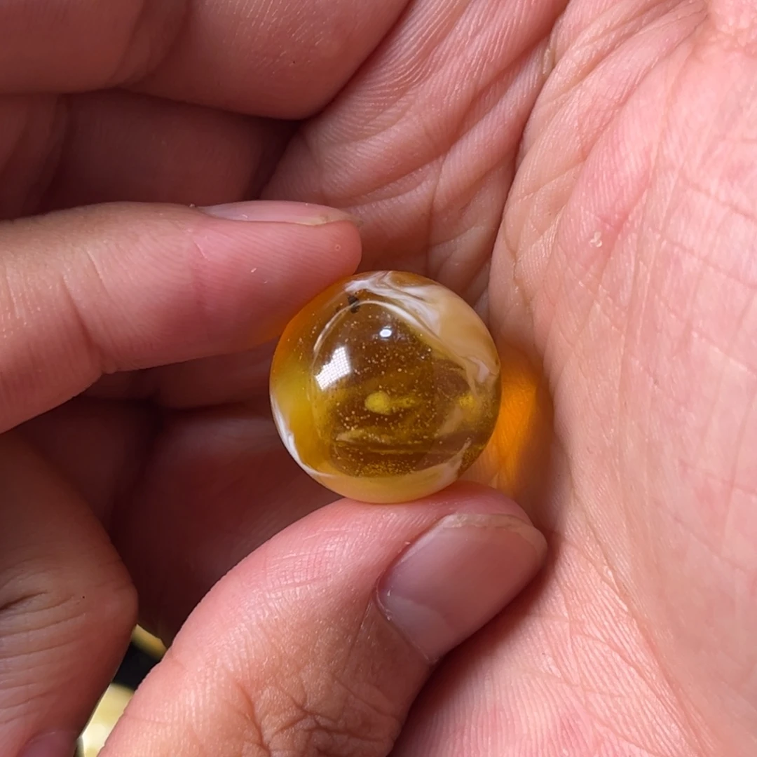 未镶嵌琥珀裸石蜜蜡金瓷白特色荧光19.7毫米