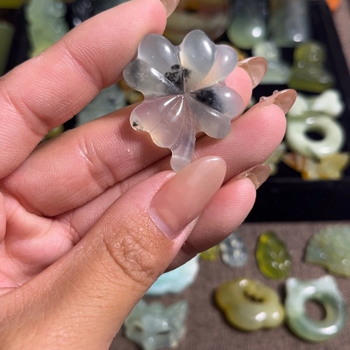 蛇纹石玉合金颈饰