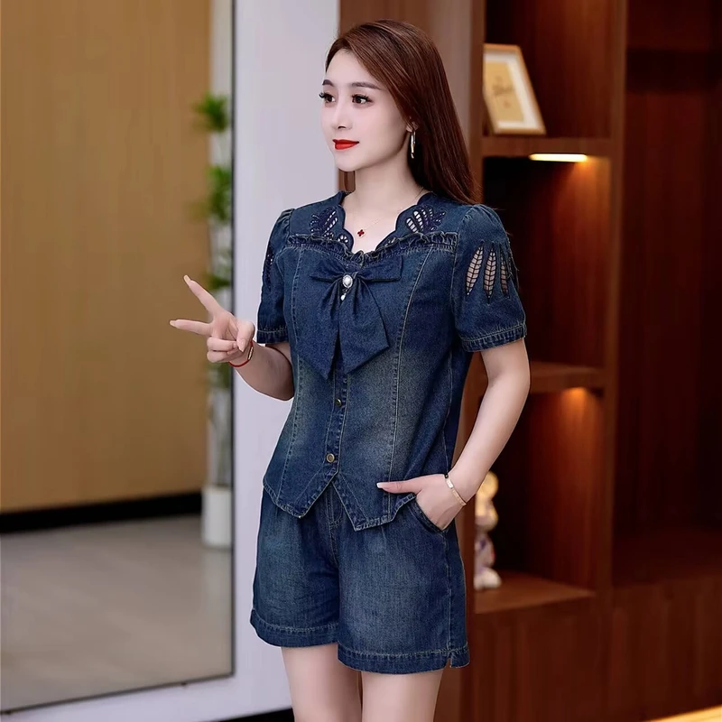 2025夏季薄款修身显瘦爆款女士高档刺绣镂空洋气套装短袖气质牛仔