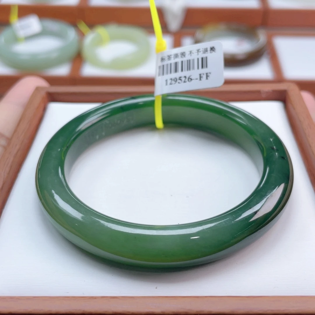 【闪购商品】未镶嵌手镯和田玉和田玉56