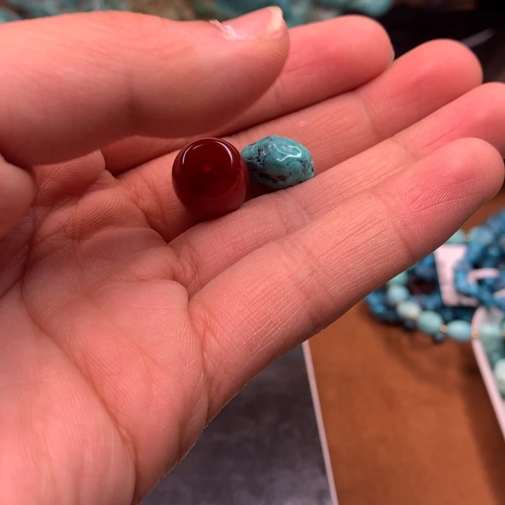 玛瑙/玉髓原矿未镶嵌＂**＂