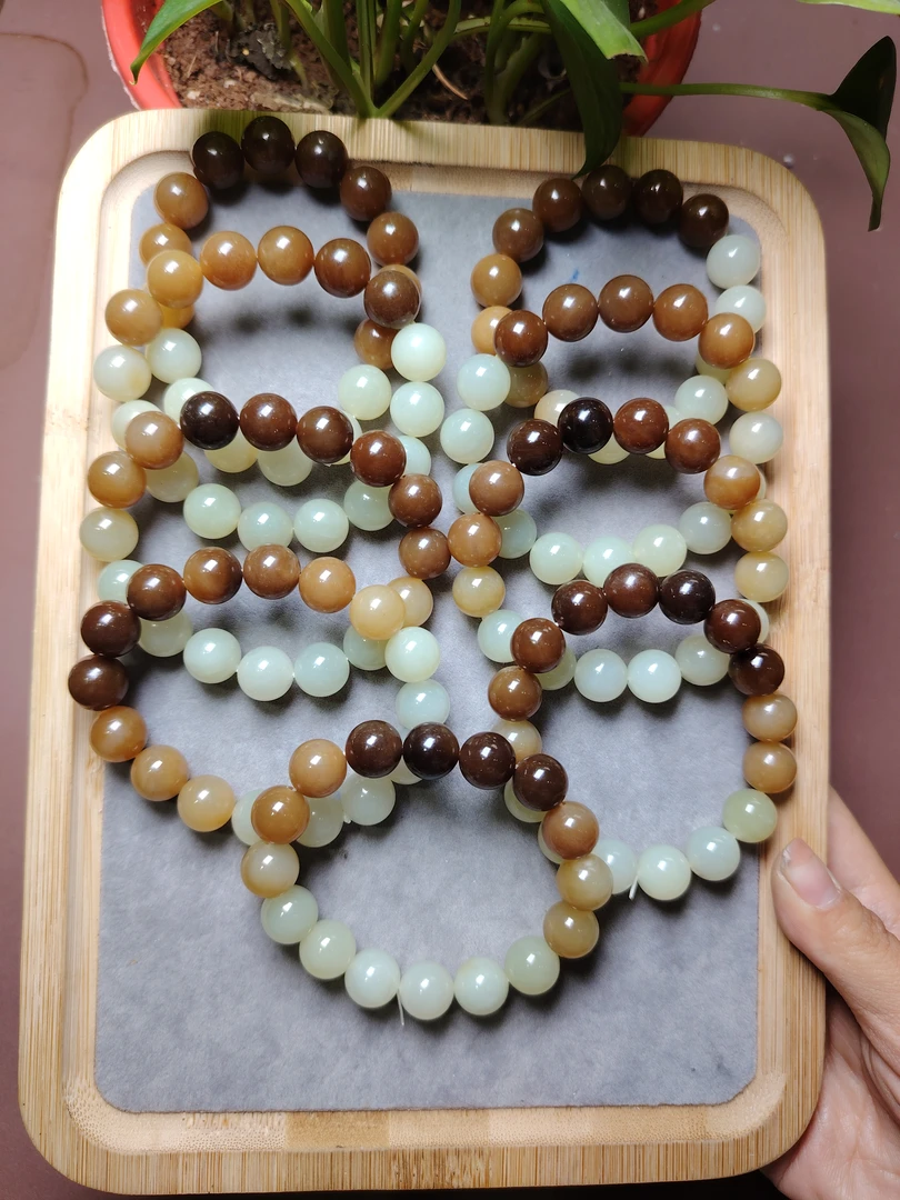 和田玉糖玉时尚渐变手串加一颗珠子（多样性发货拍一发一）