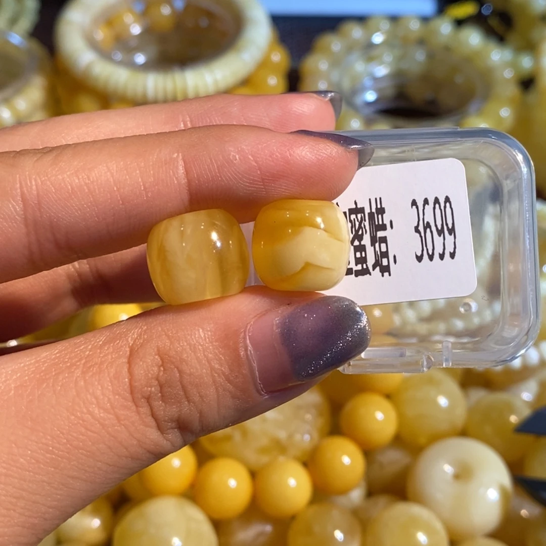 琥珀未镶嵌珠宝奇石3699