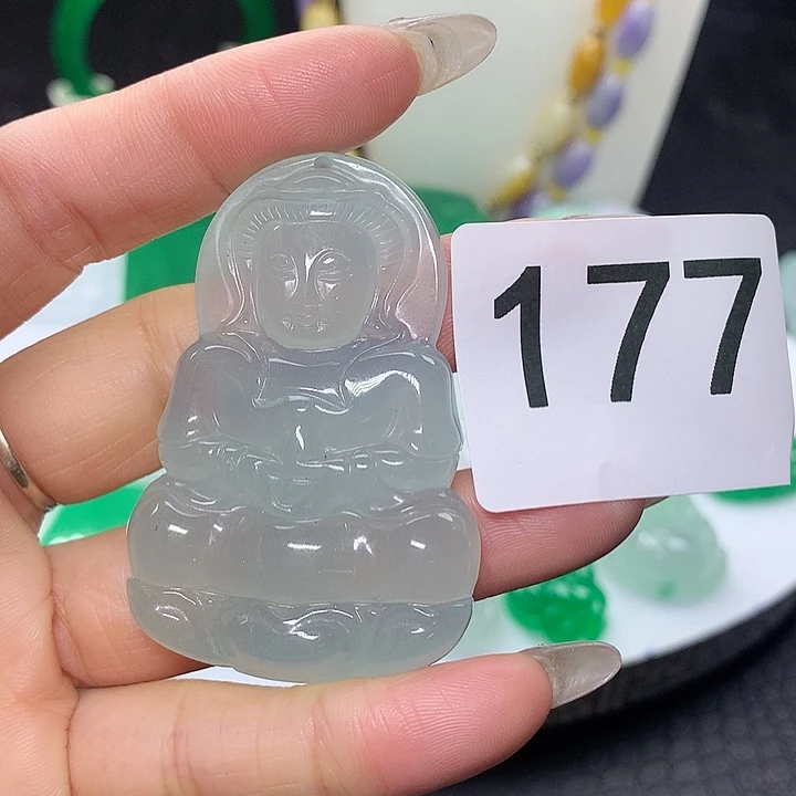 翡翠吊坠(赠链)未镶嵌